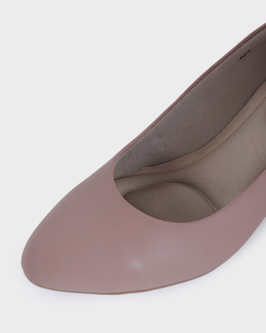 Ingrid Round-toe Office Wear Block Heel Pumps photo 3 - Nude
