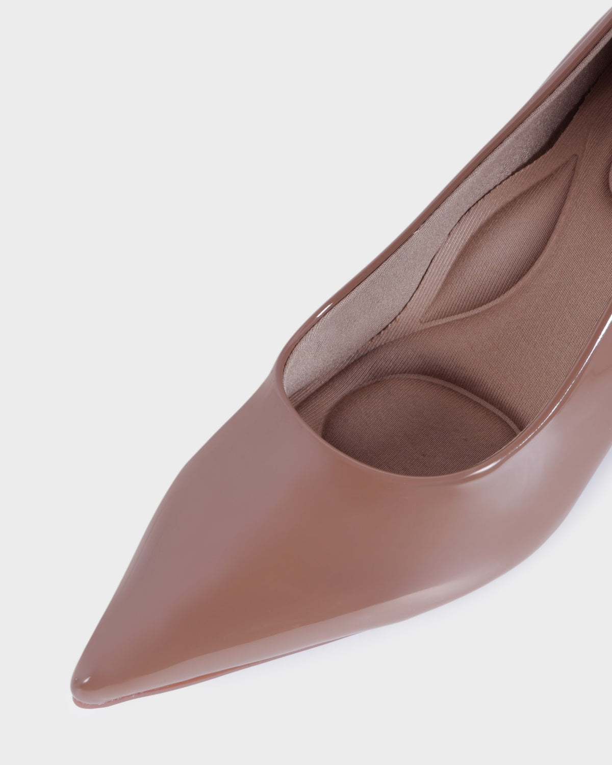 Reina Pointed-toe High Block Heels photo 3 - Chikoo