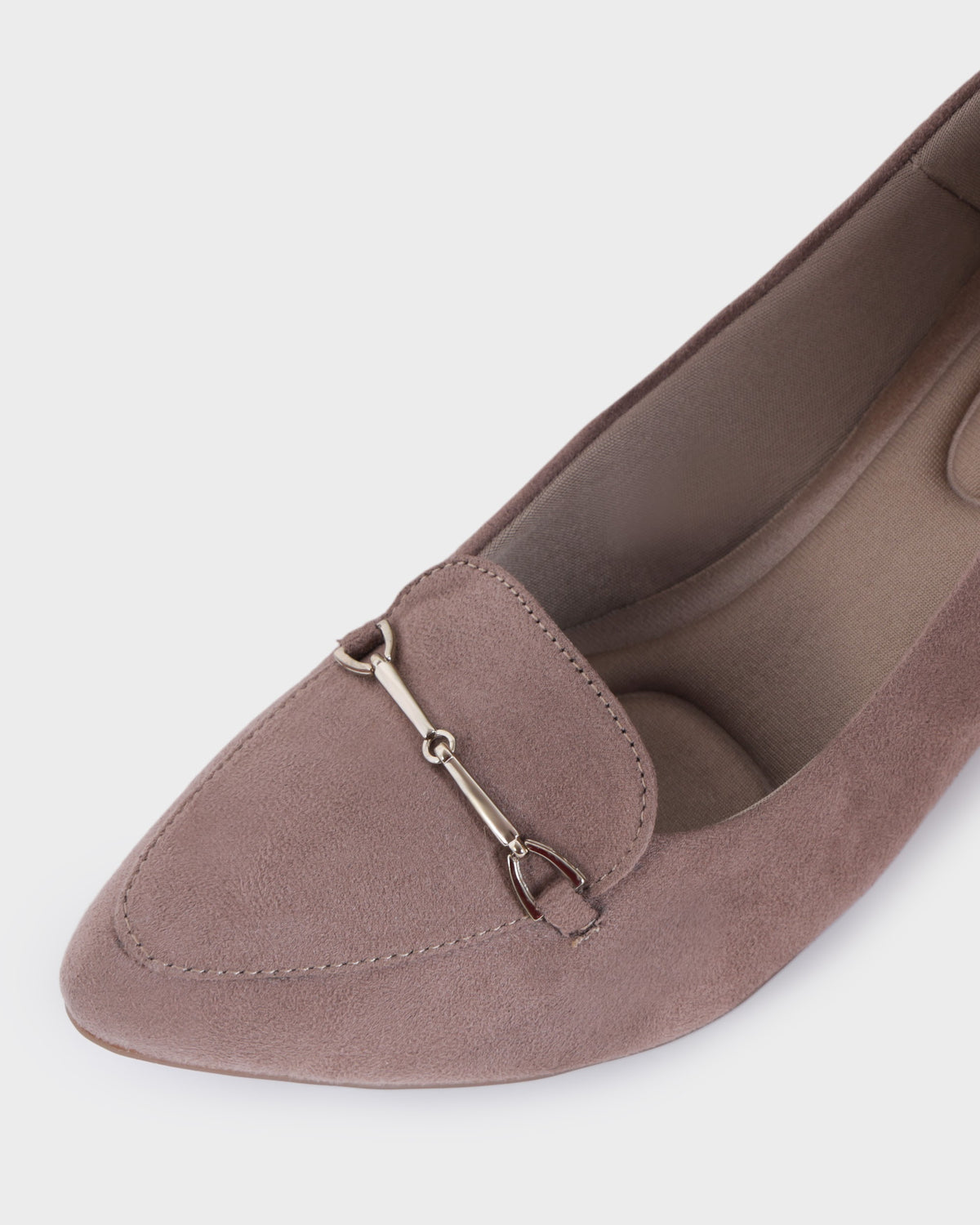 Vivienne Pointed-toe Mid Block Heel Pumps photo 3 - Beige