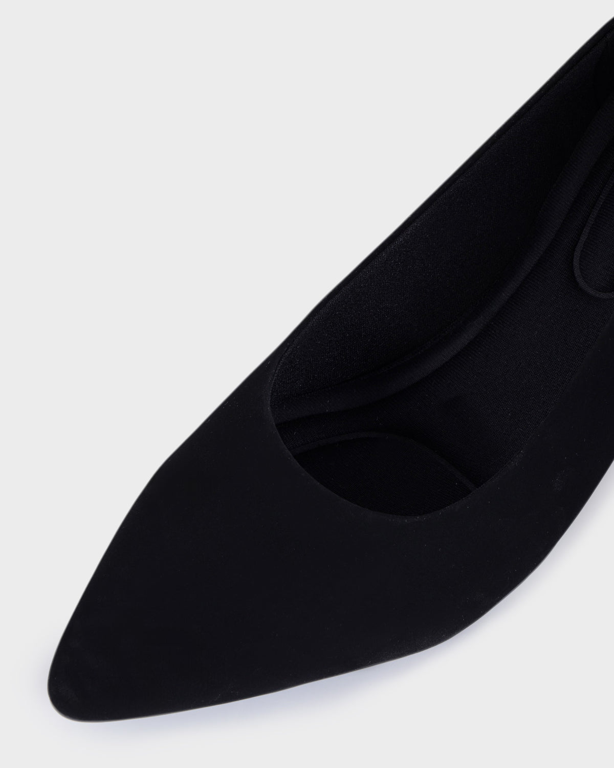 Noelle Pointed-toe Block Heel Bellies photo 3 - Black