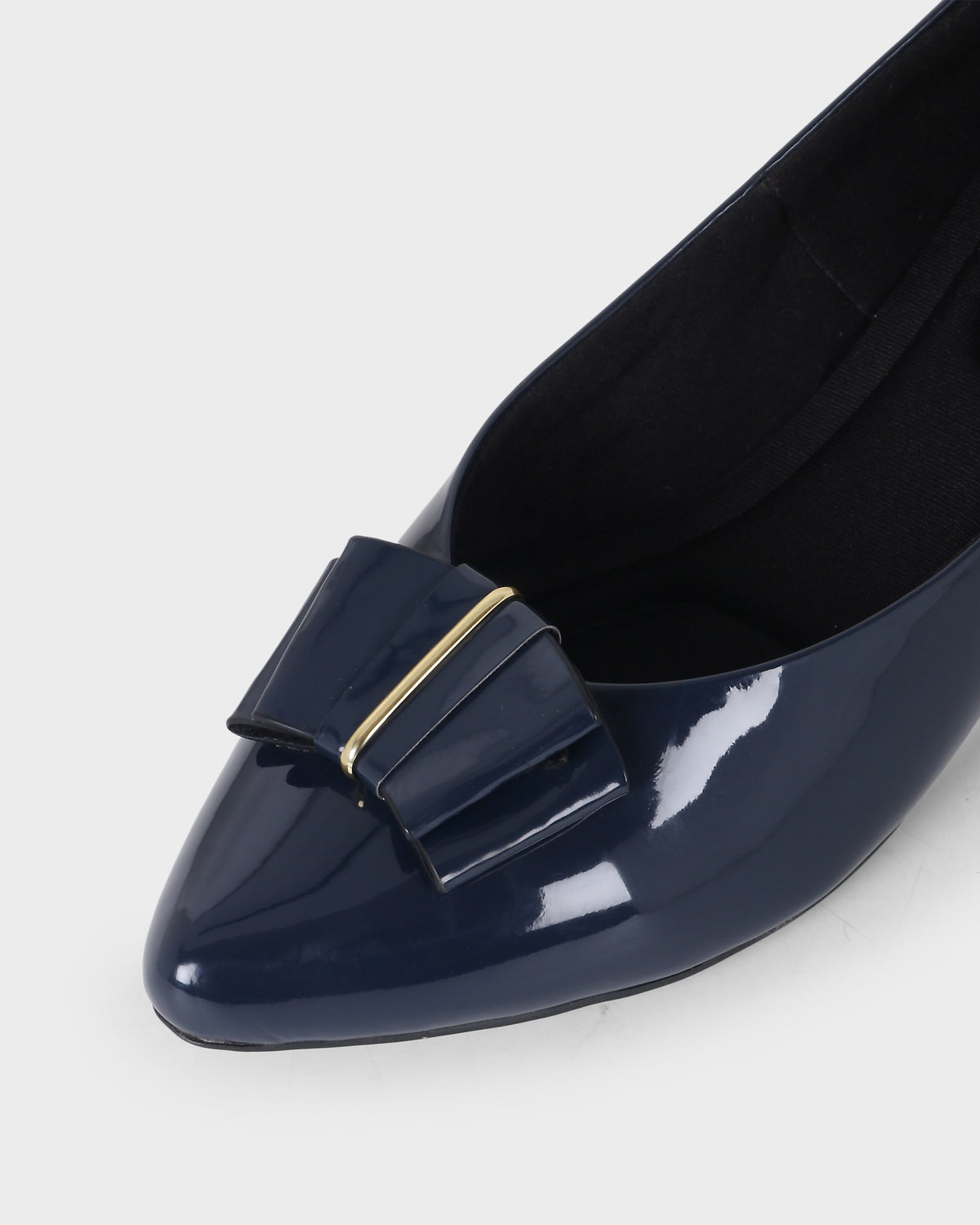 Rosette Bow Low Block Heel Pumps photo 3 - Blue