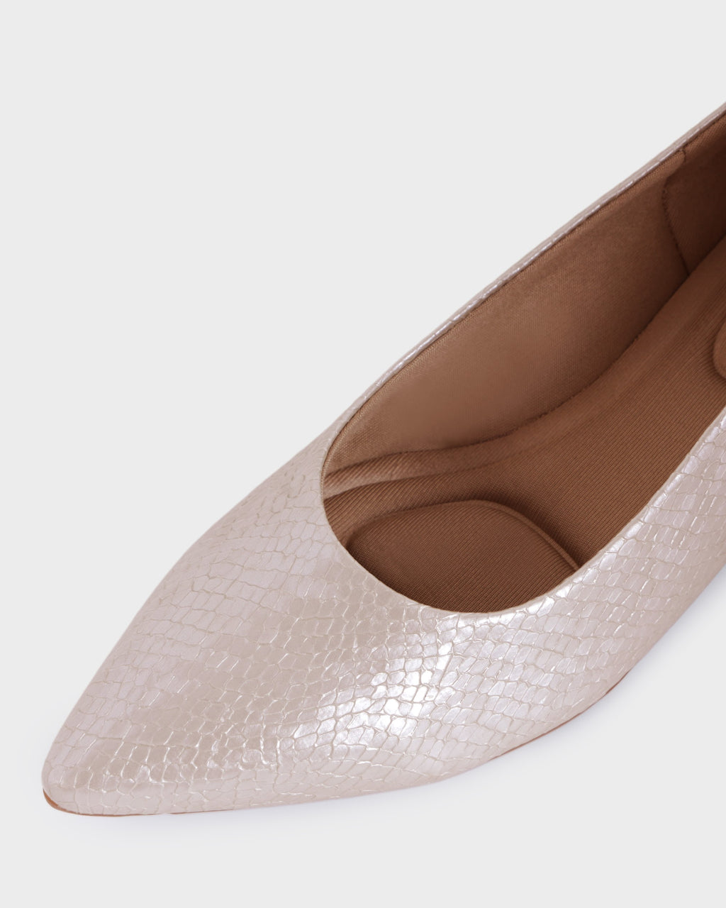 Juliet Pointed-toe Party Wear Bellies photo 3 - Gold
