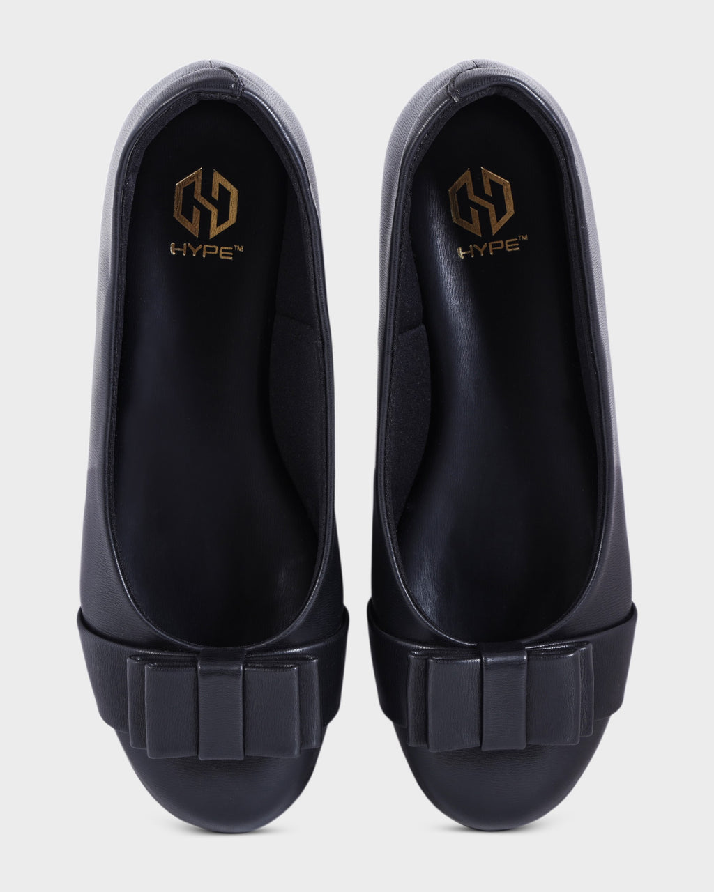 Sylvie Round-toe Flat Bellies photo 1 - Black