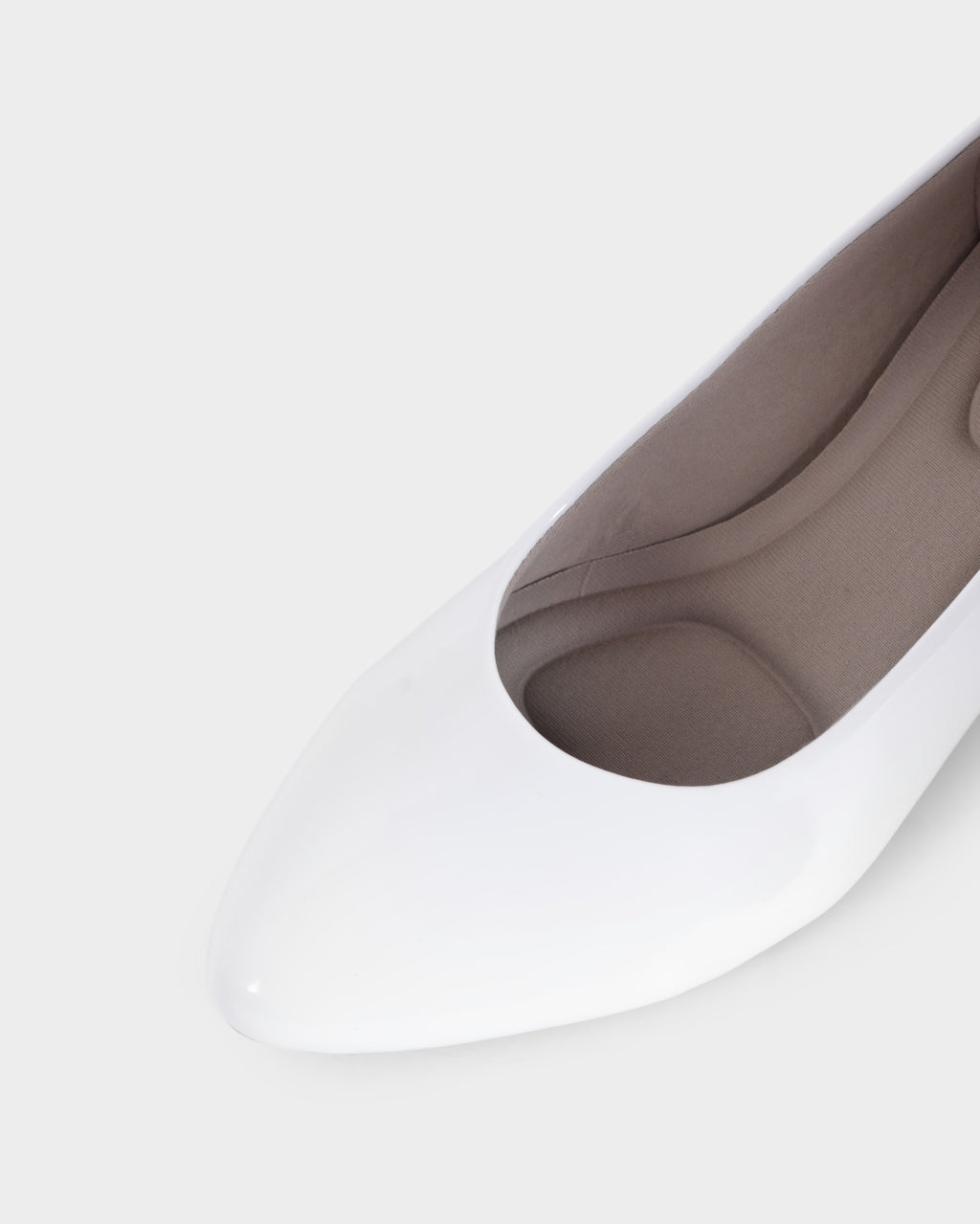 Bianca Round-toe Block Heel Pumps photo 3 - White