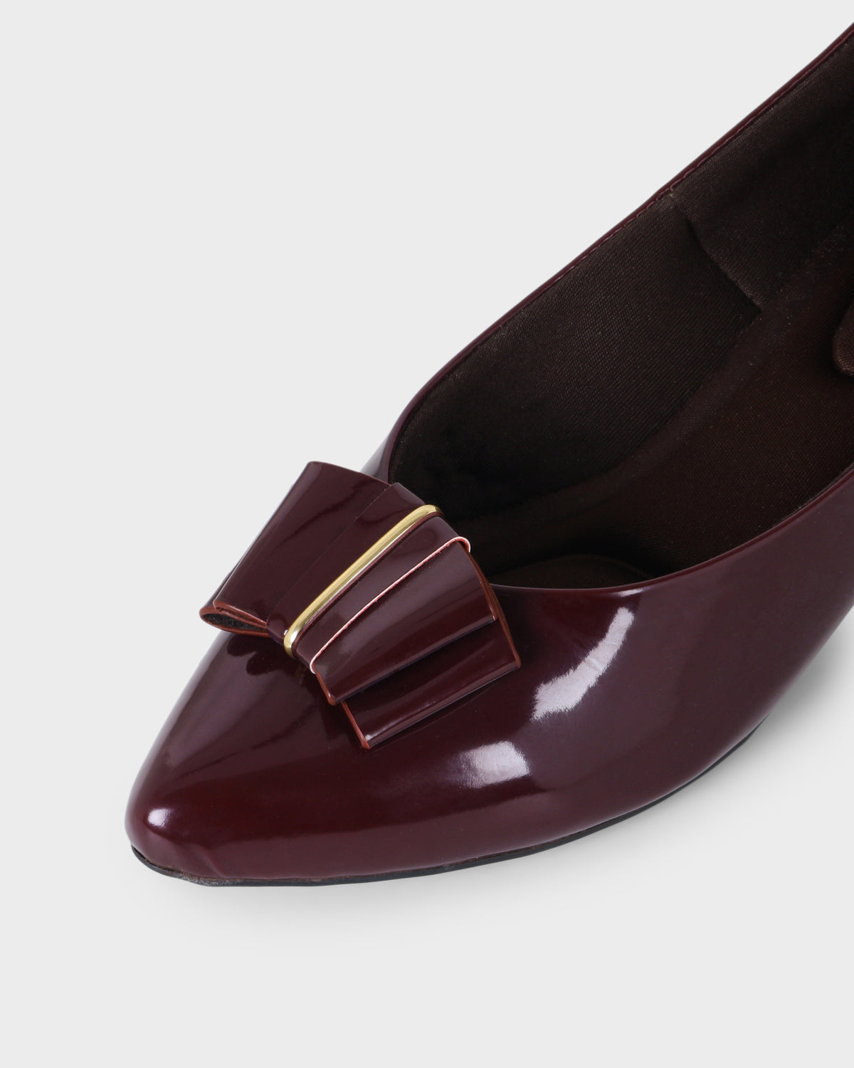 Rosette Bow Low Block Heel Pumps photo 3 - Maroon